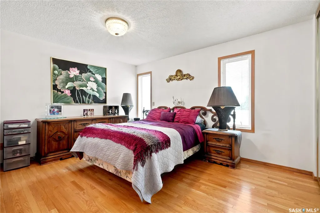 18 Greensboro Drive Regina SK S4S 7G1