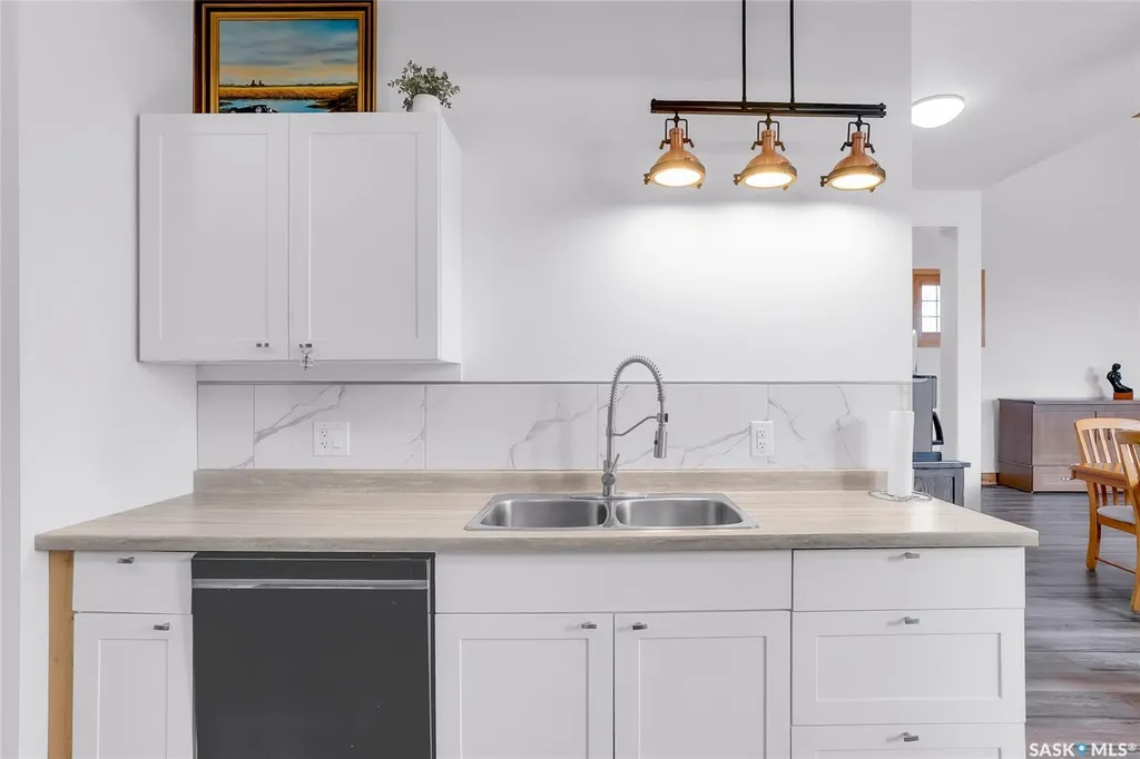 310 F Avenue S Saskatoon SK S7M 1T2