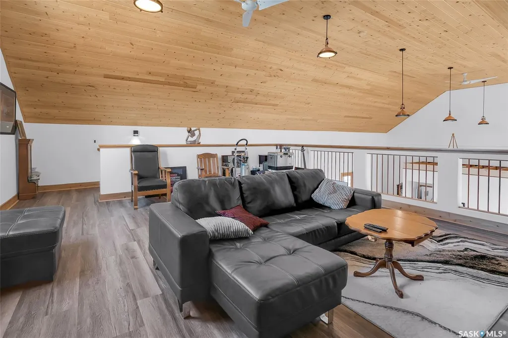 310 F Avenue S Saskatoon SK S7M 1T2