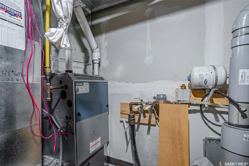 310 F Avenue S Saskatoon SK S7M 1T2