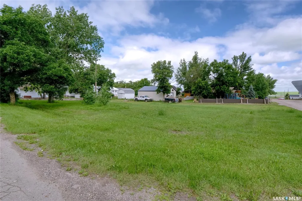 132 1st Street W Lafleche SK S0H 2K0