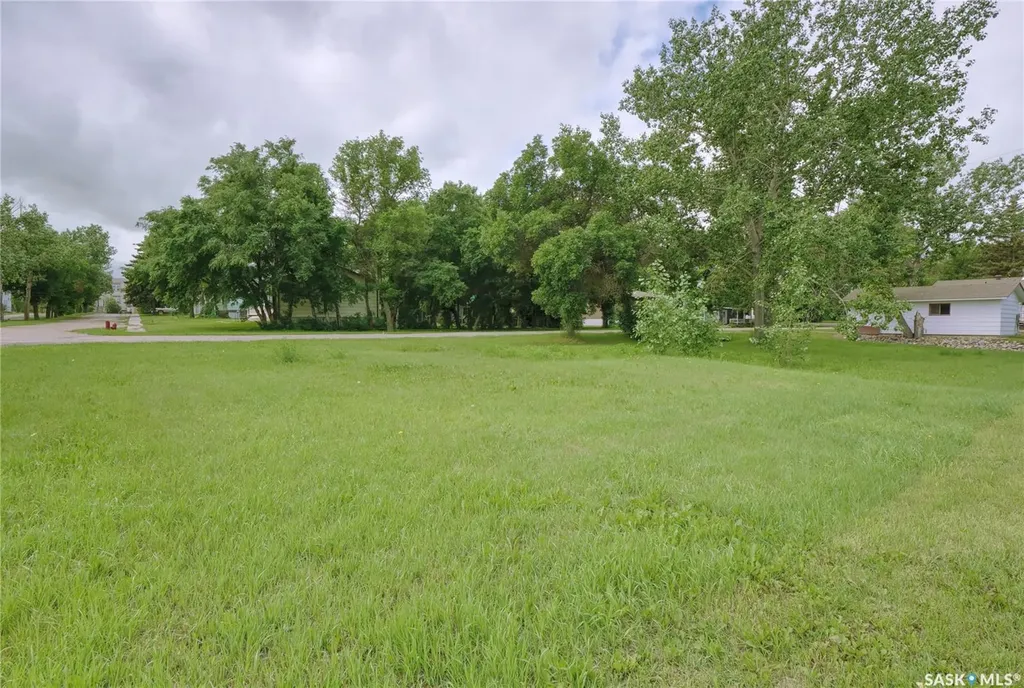 132 1st Street W Lafleche SK S0H 2K0