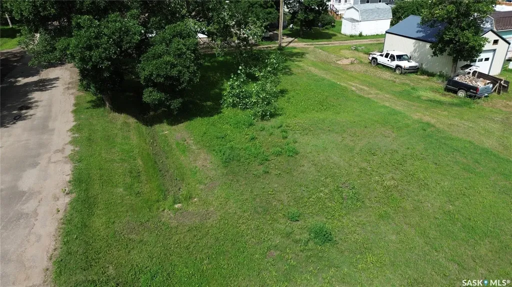 132 1st Street W Lafleche SK S0H 2K0