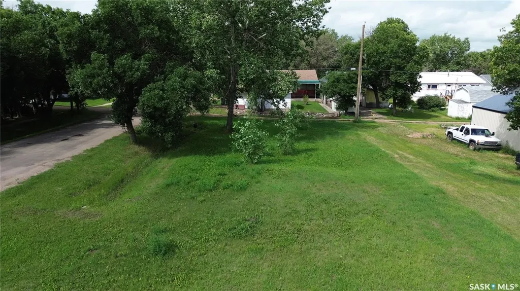 132 1st Street W Lafleche SK S0H 2K0