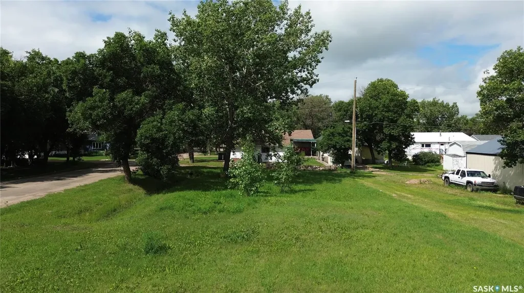 132 1st Street W Lafleche SK S0H 2K0