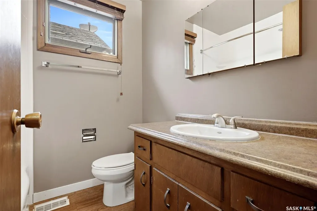 2529 Atkinson Street Regina SK S4W 3X8
