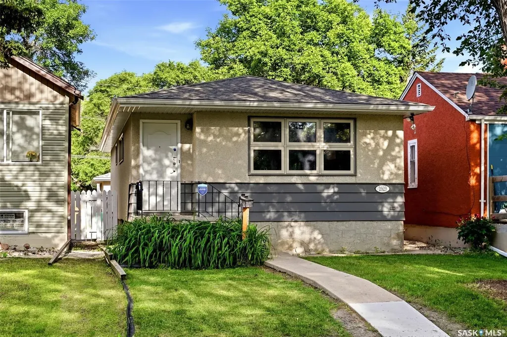2529 Atkinson Street Regina SK S4W 3X8
