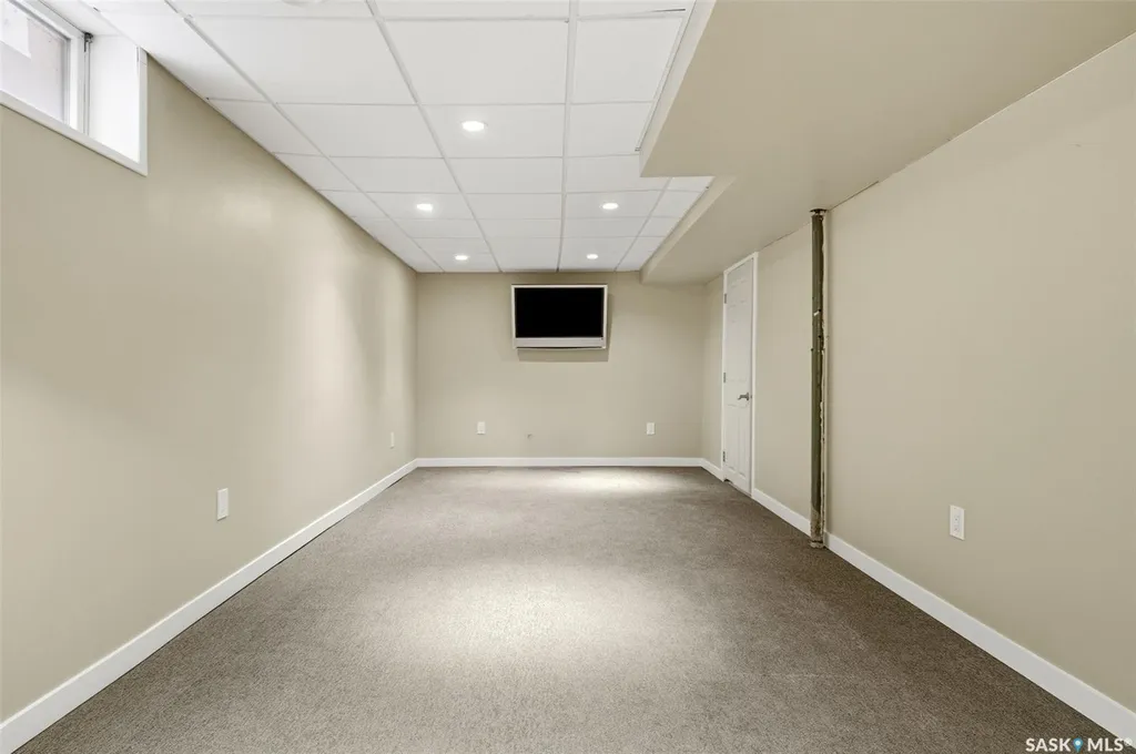 2529 Atkinson Street Regina SK S4W 3X8