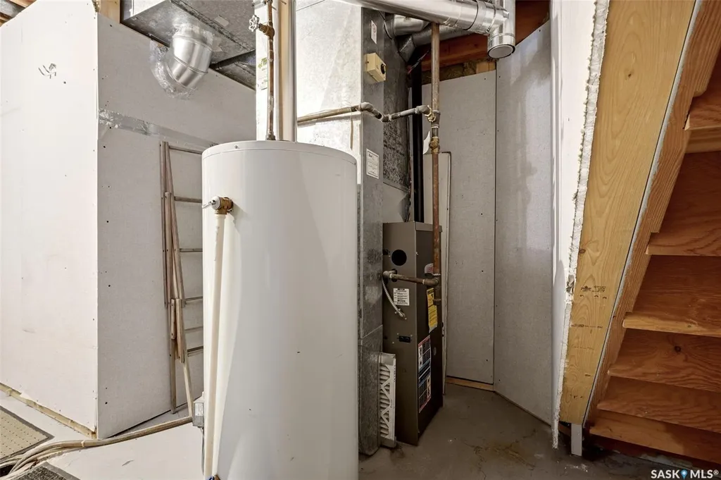 2529 Atkinson Street Regina SK S4W 3X8