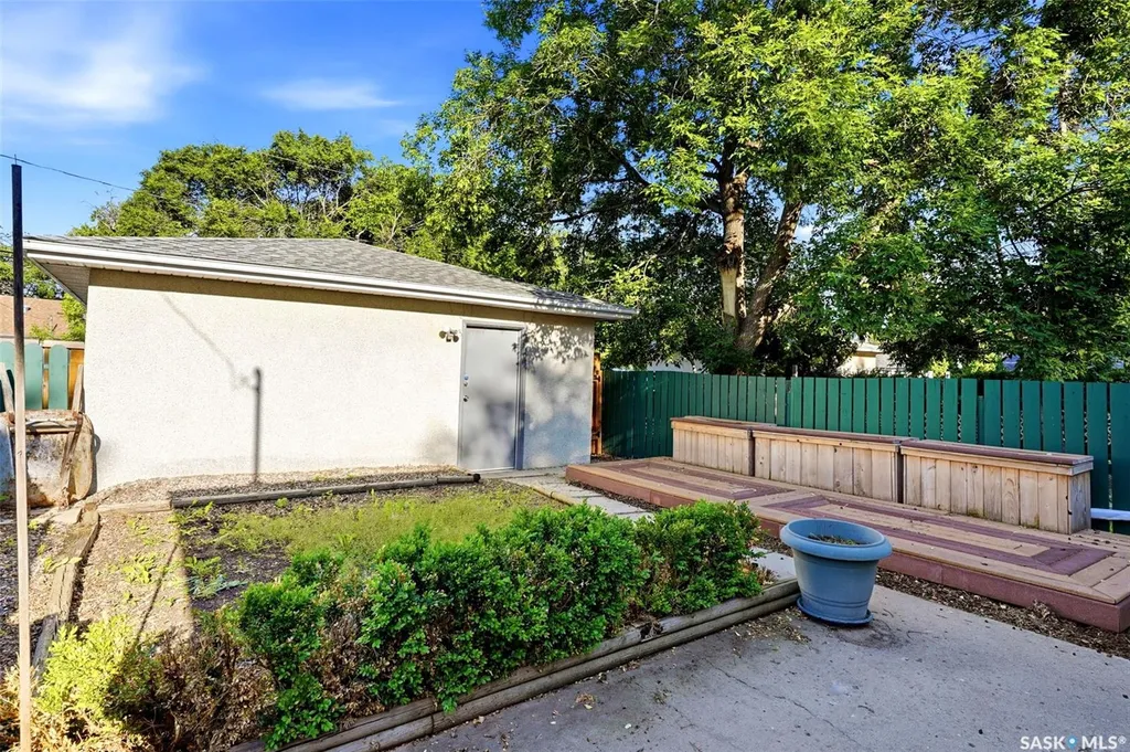 2529 Atkinson Street Regina SK S4W 3X8