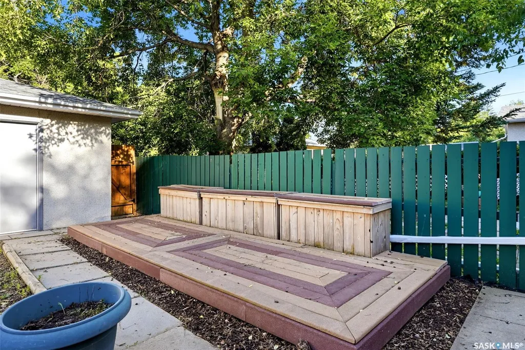2529 Atkinson Street Regina SK S4W 3X8