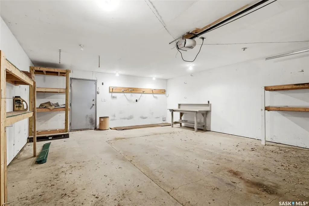 2529 Atkinson Street Regina SK S4W 3X8