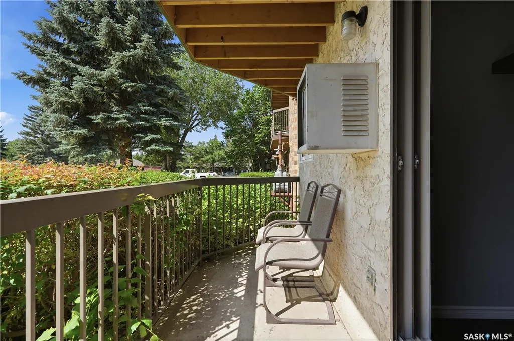 730A Heritage Lane Saskatoon SK S7H 5M6