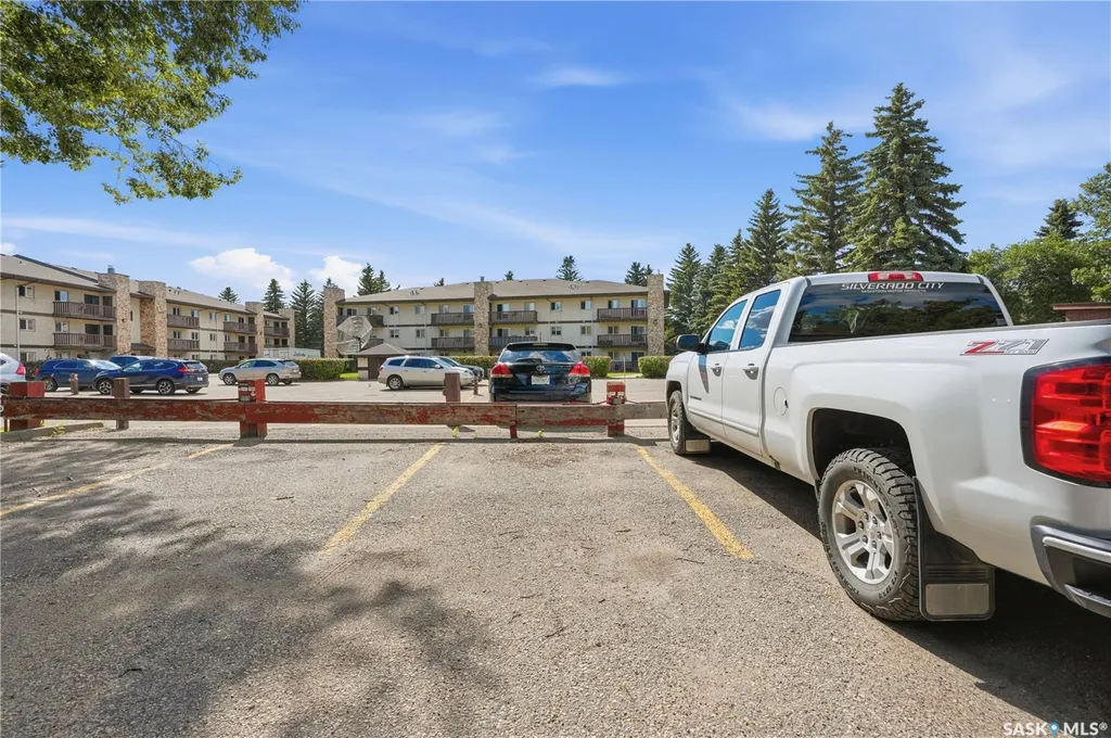 730A Heritage Lane Saskatoon SK S7H 5M6