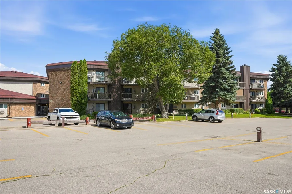 730A Heritage Lane Saskatoon SK S7H 5M6