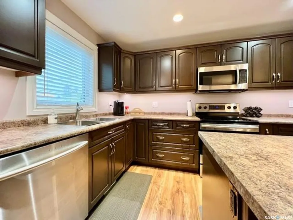 1516 Edward Avenue N Saskatoon SK S7K 3B6