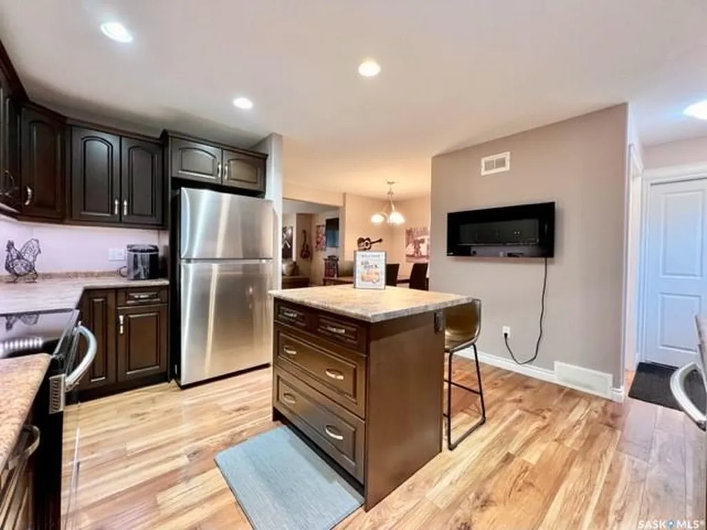 1516 Edward Avenue N Saskatoon SK S7K 3B6