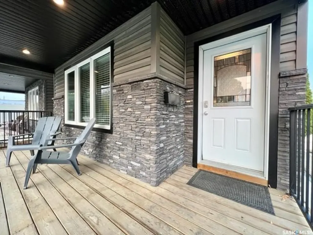 1516 Edward Avenue N Saskatoon SK S7K 3B6