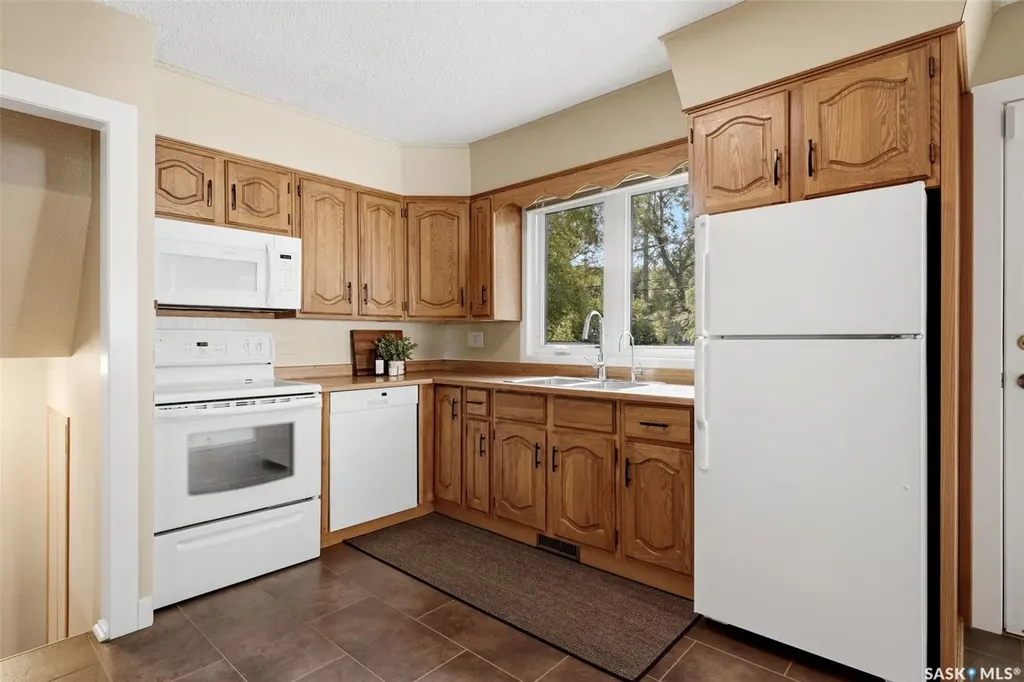 233 Orchard Crescent Regina SK S4S 5B9
