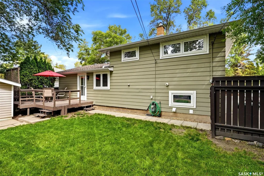 233 Orchard Crescent Regina SK S4S 5B9