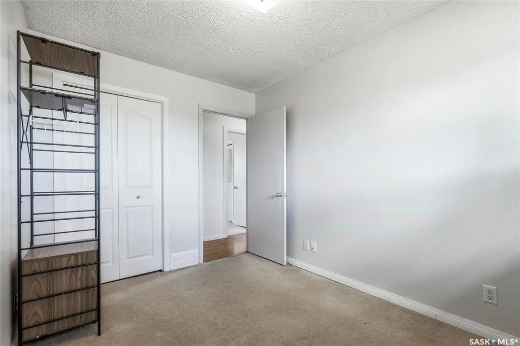 251 Sangster Boulevard Regina SK S4R 7H2