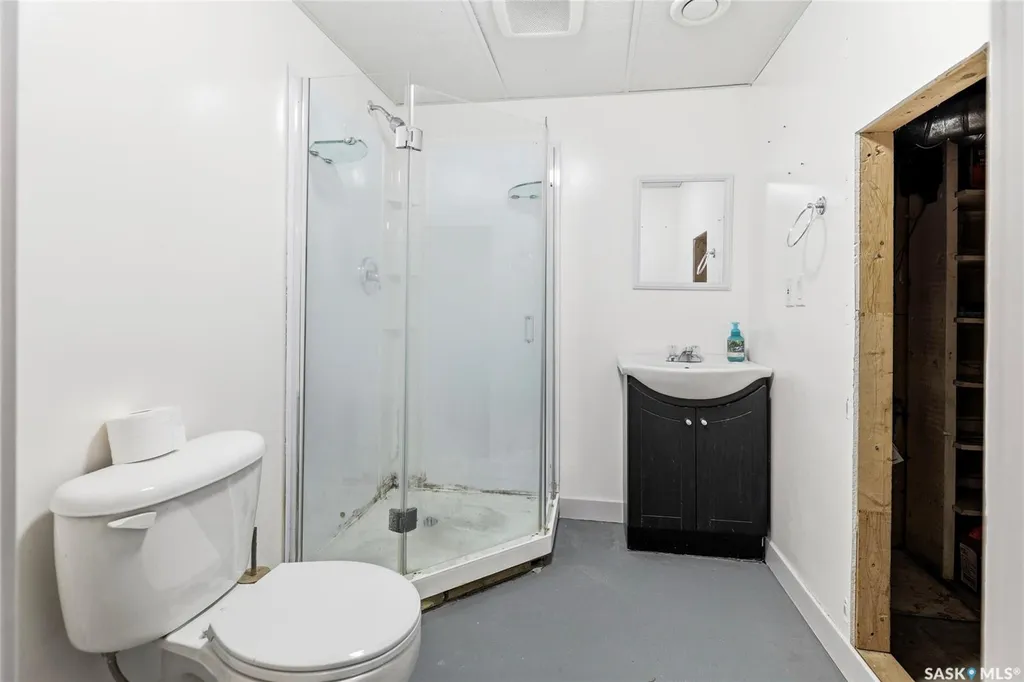 251 Sangster Boulevard Regina SK S4R 7H2