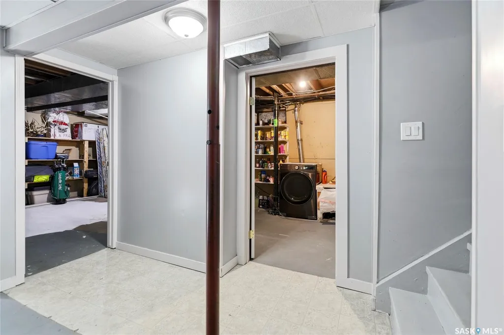 251 Sangster Boulevard Regina SK S4R 7H2