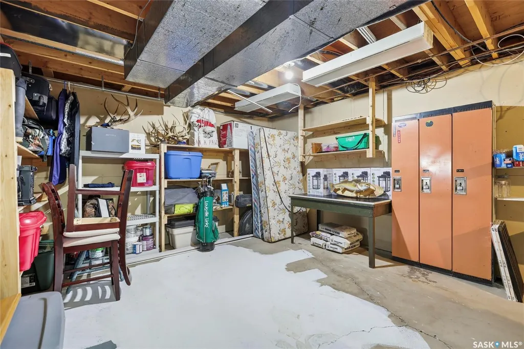251 Sangster Boulevard Regina SK S4R 7H2