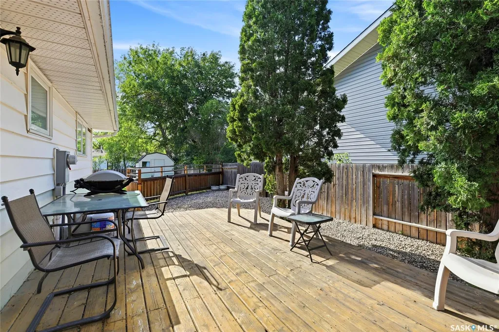 251 Sangster Boulevard Regina SK S4R 7H2