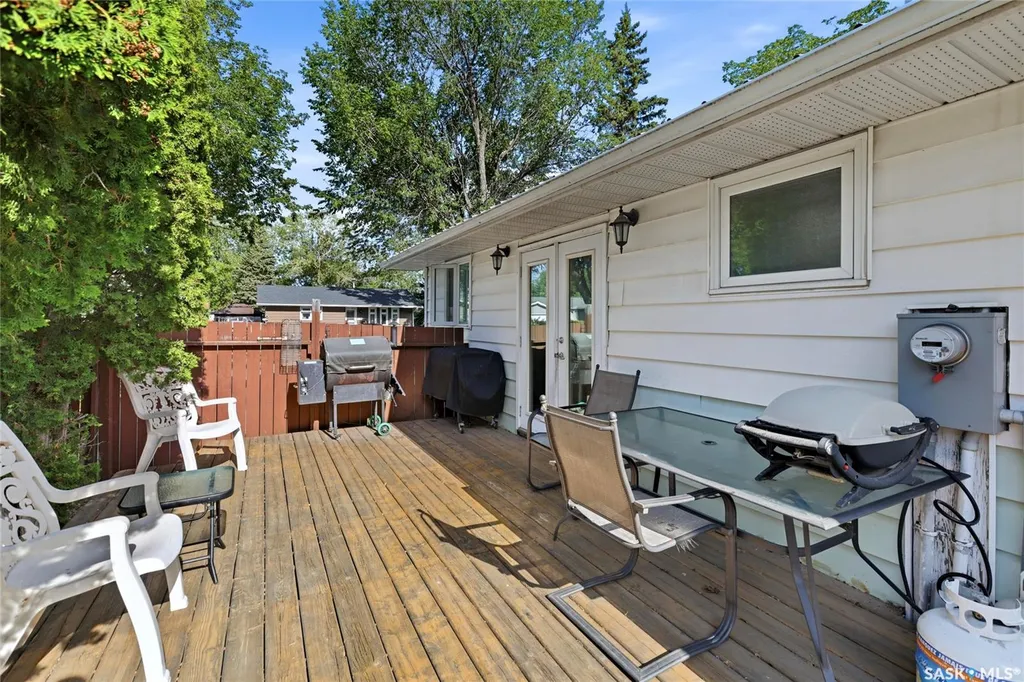 251 Sangster Boulevard Regina SK S4R 7H2