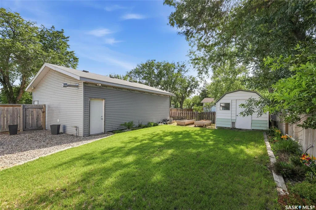 251 Sangster Boulevard Regina SK S4R 7H2