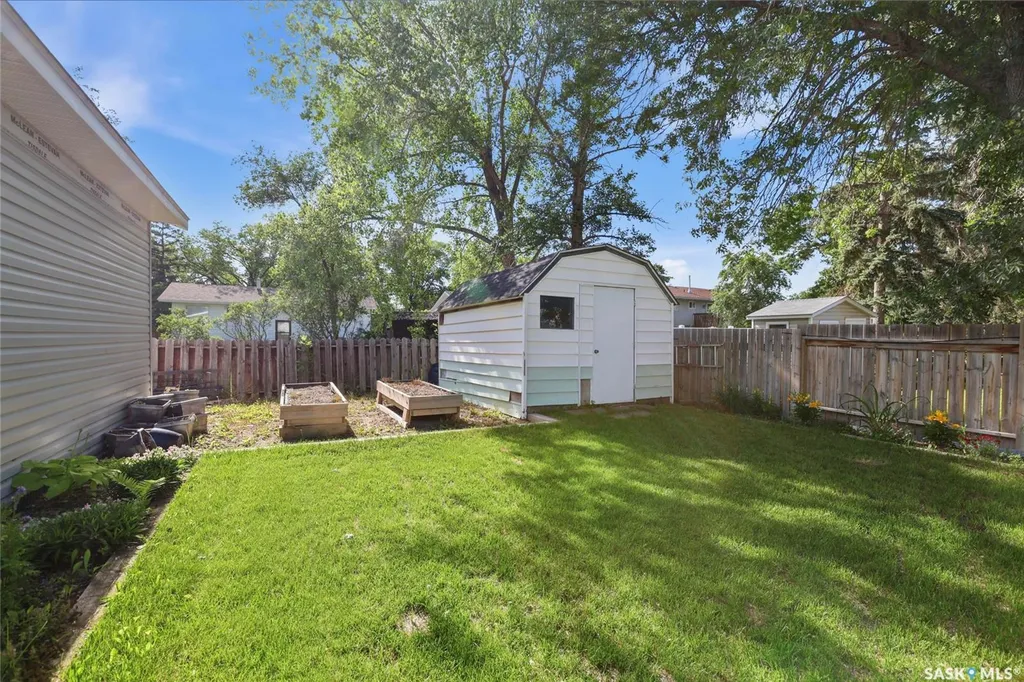 251 Sangster Boulevard Regina SK S4R 7H2