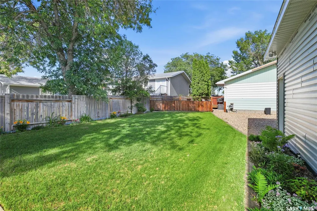 251 Sangster Boulevard Regina SK S4R 7H2