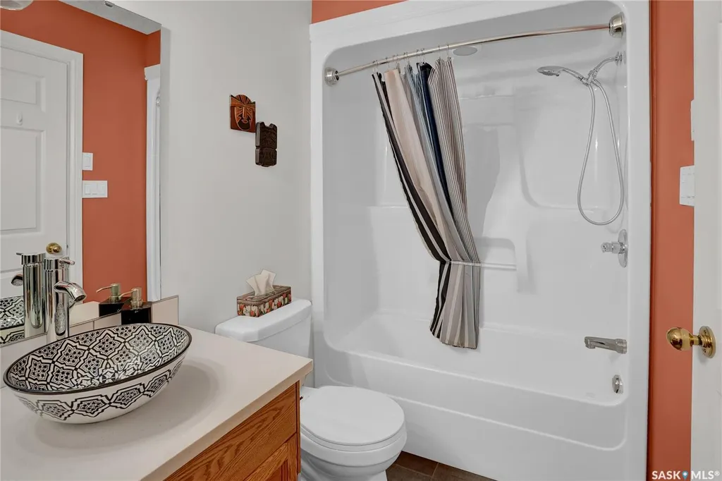 35 Marigold Crescent Moose Jaw SK S6J 1L2