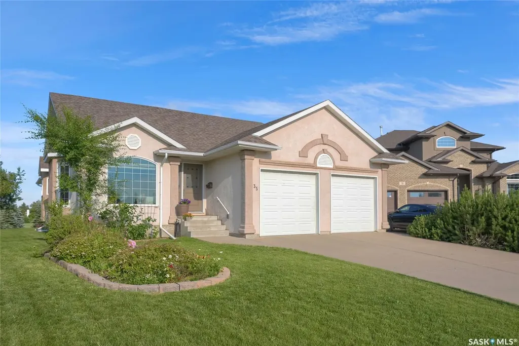 35 Marigold Crescent Moose Jaw SK S6J 1L2