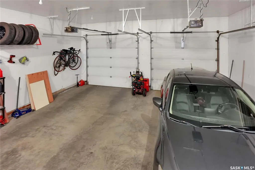 35 Marigold Crescent Moose Jaw SK S6J 1L2