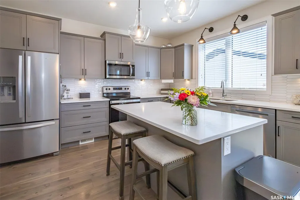 1348 Parr Hill Drive Martensville SK S0K 2T1