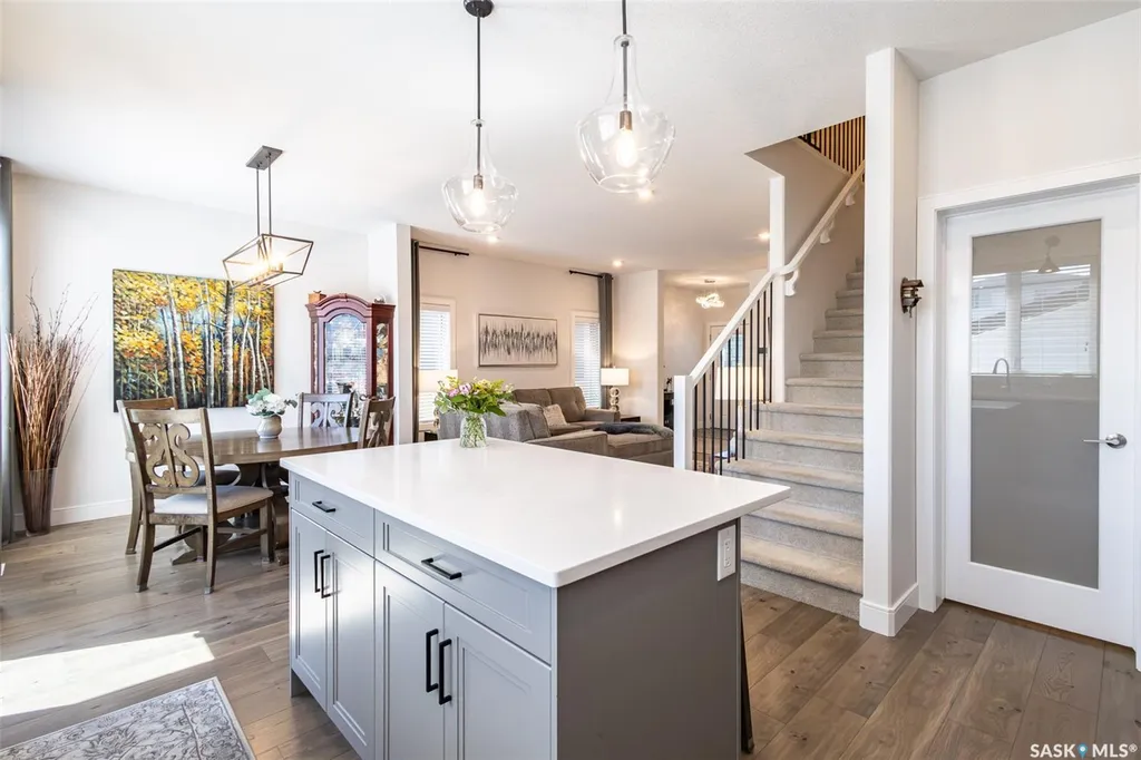 1348 Parr Hill Drive Martensville SK S0K 2T1