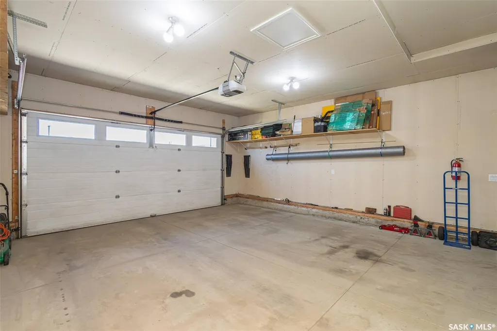 1348 Parr Hill Drive Martensville SK S0K 2T1