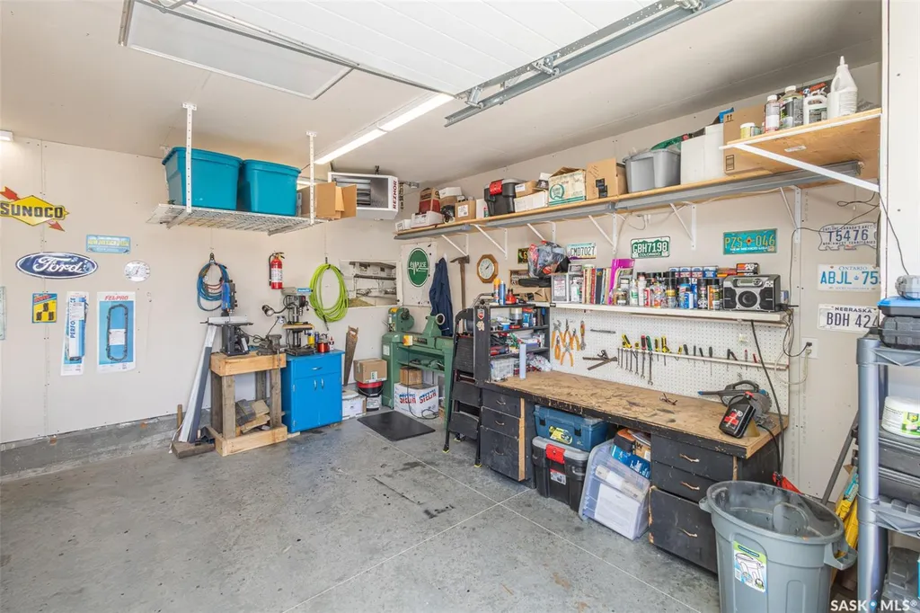 1348 Parr Hill Drive Martensville SK S0K 2T1