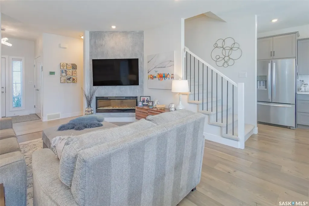 1348 Parr Hill Drive Martensville SK S0K 2T1