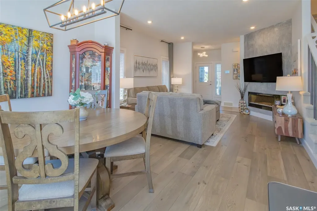 1348 Parr Hill Drive Martensville SK S0K 2T1