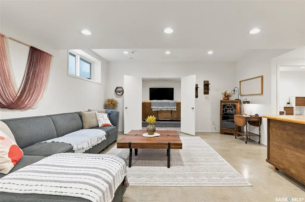 226 Werschner Crescent Saskatoon SK S7V 0C9