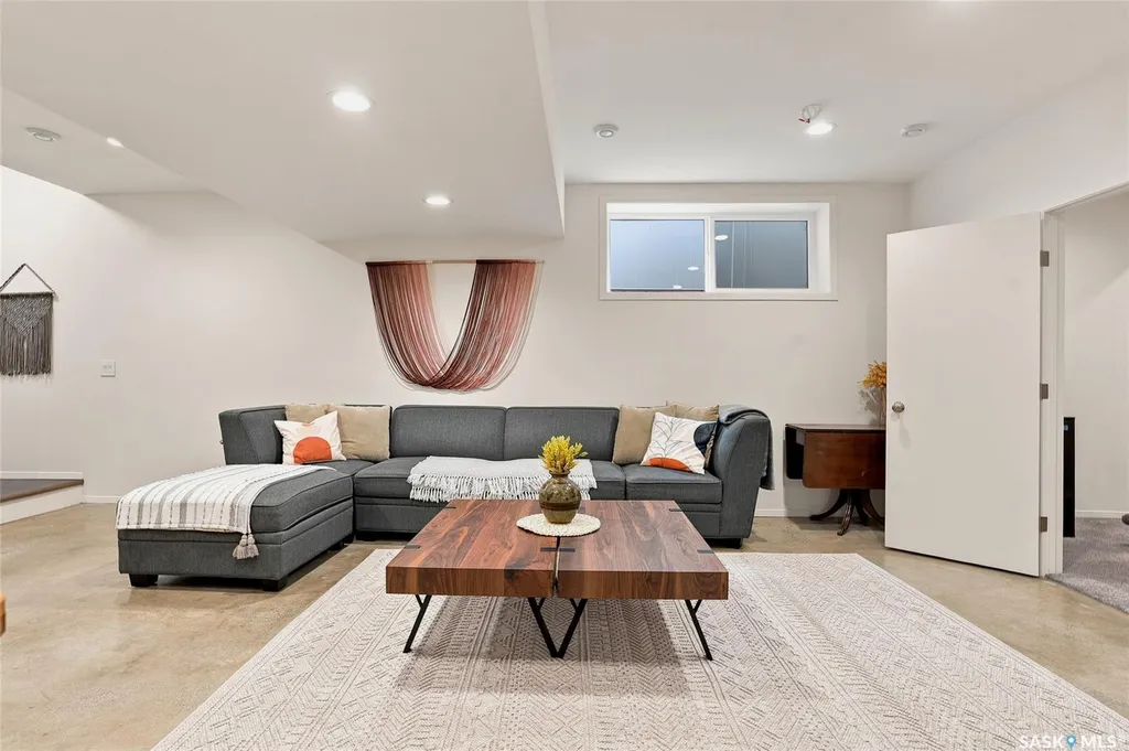 226 Werschner Crescent Saskatoon SK S7V 0C9