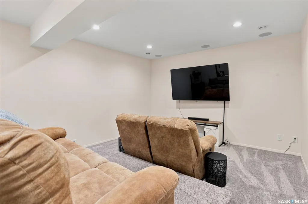 226 Werschner Crescent Saskatoon SK S7V 0C9