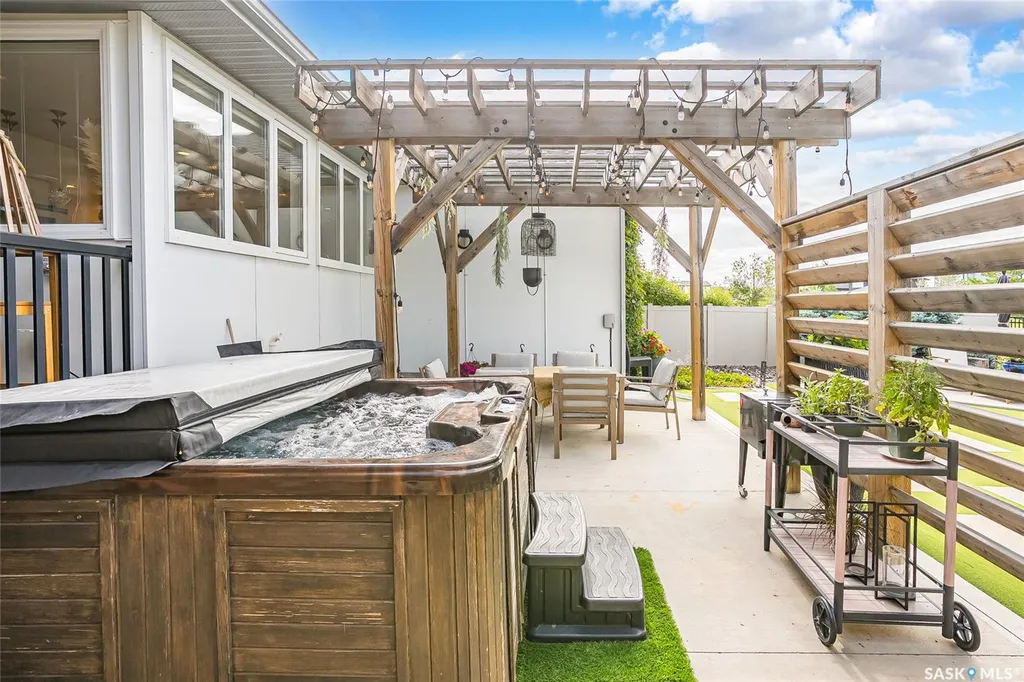 226 Werschner Crescent Saskatoon SK S7V 0C9