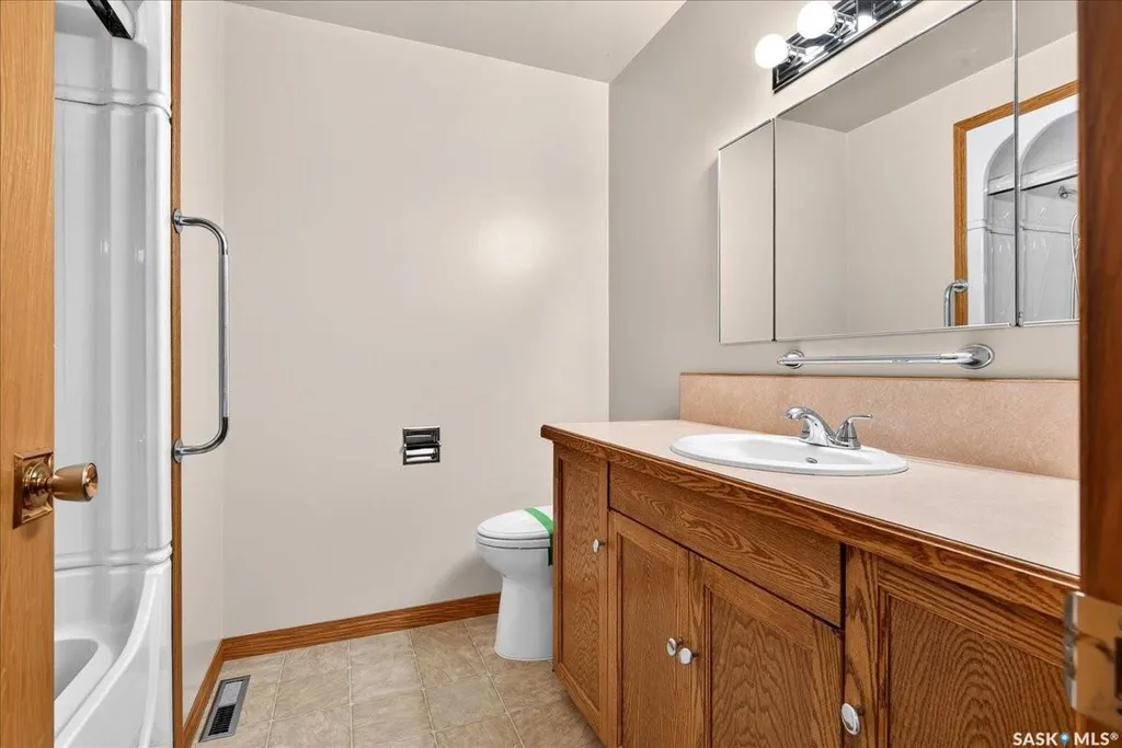 7320 7th Avenue Regina SK S4T 0T1