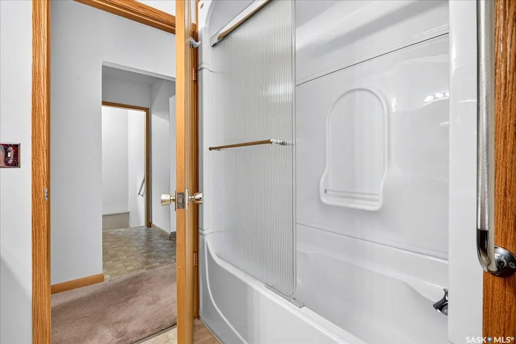 7320 7th Avenue Regina SK S4T 0T1