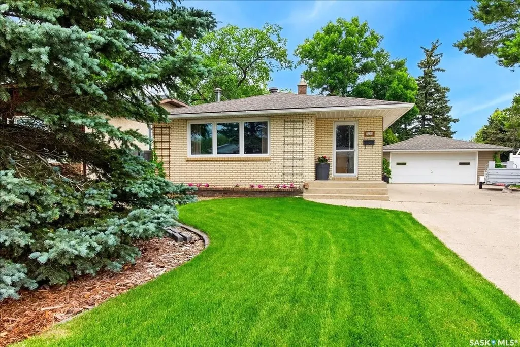 7320 7th Avenue Regina SK S4T 0T1