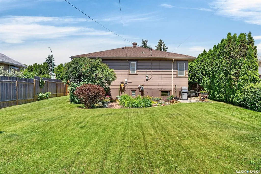 673 8th Street E Prince Albert SK S6V 0W8